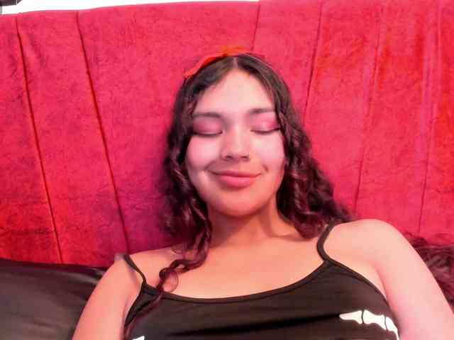 Camilla-Miller01 webcam