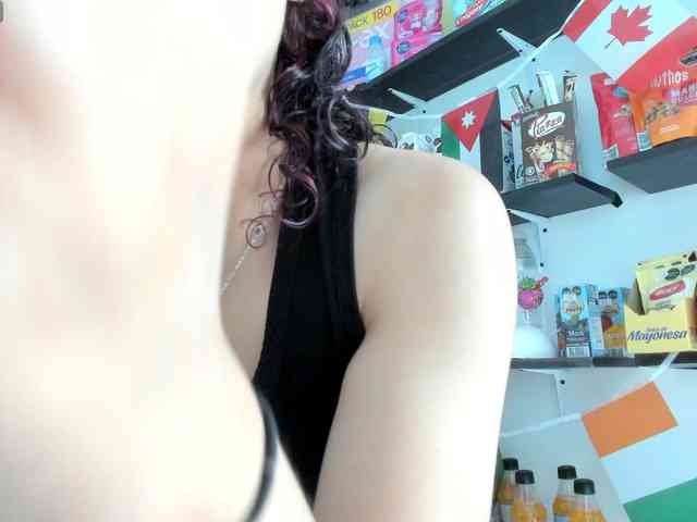 Camilla-Miller01 webcam