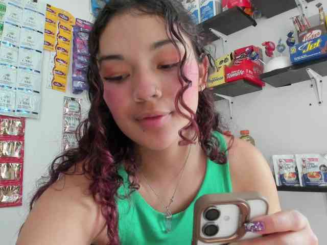Camilla-Miller01 webcam