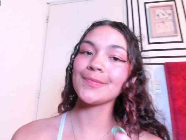 Camilla-Miller01 webcam