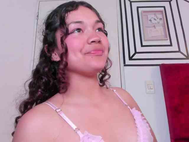 Camilla-Miller01 webcam