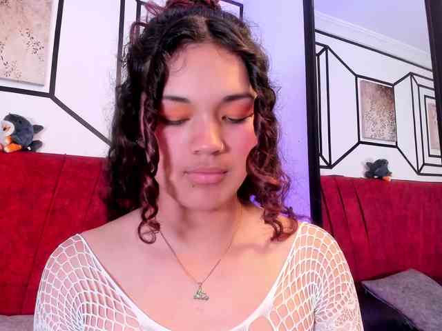 Camilla-Miller01 webcam