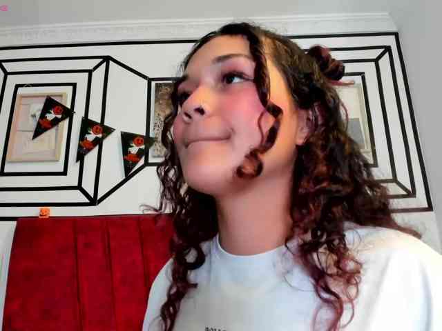 Camilla-Miller01 webcam