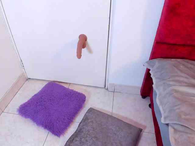 Camilla-Miller01 webcam