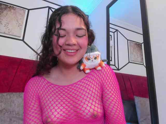 Camilla-Miller01 webcam
