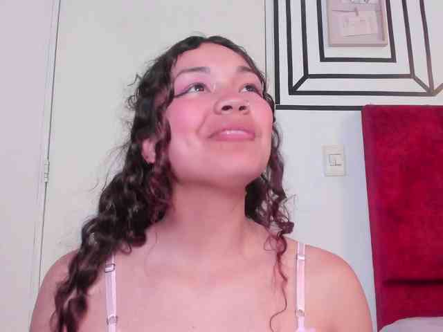 Camilla-Miller01 webcam