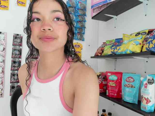 Camilla-Miller01 webcam