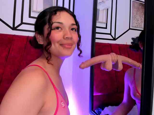 Camilla-Miller01 webcam