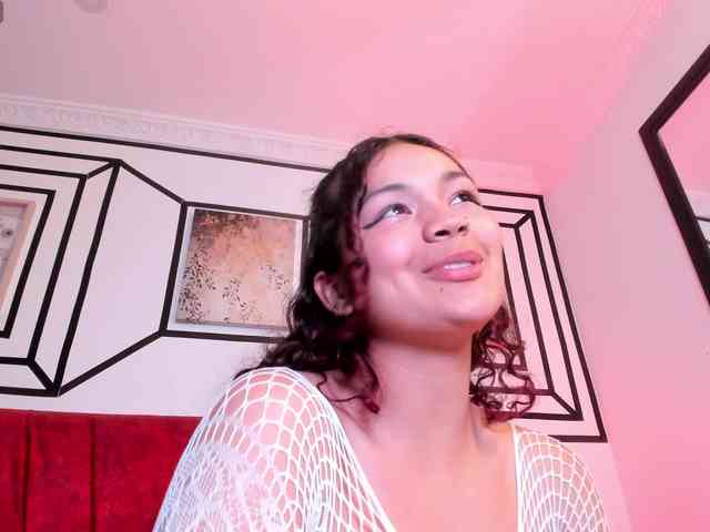 Camilla-Miller01 webcam