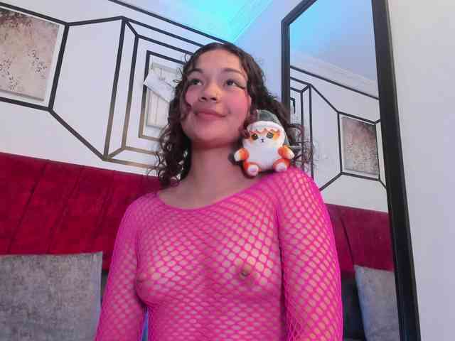 Camilla-Miller01 webcam