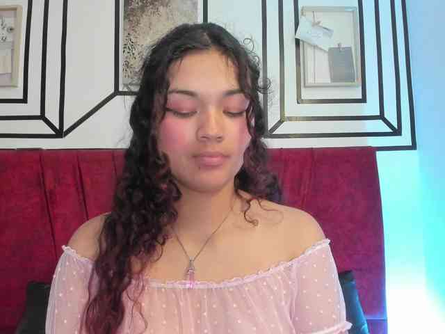 Camilla-Miller01 webcam
