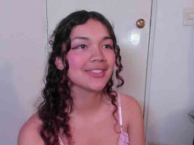 Camilla-Miller01 webcam