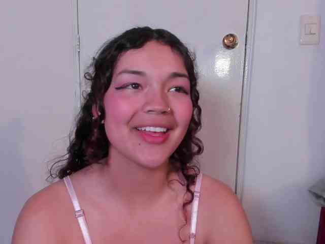 Camilla-Miller01 webcam