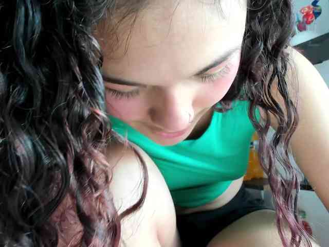Camilla-Miller01 webcam