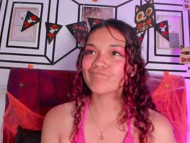 Camilla-Miller01 webcam