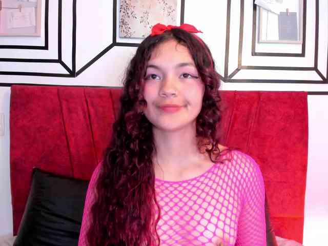 Camilla-Miller01 webcam