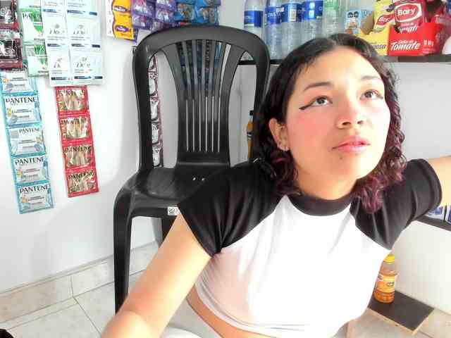 Camilla-Miller01 webcam