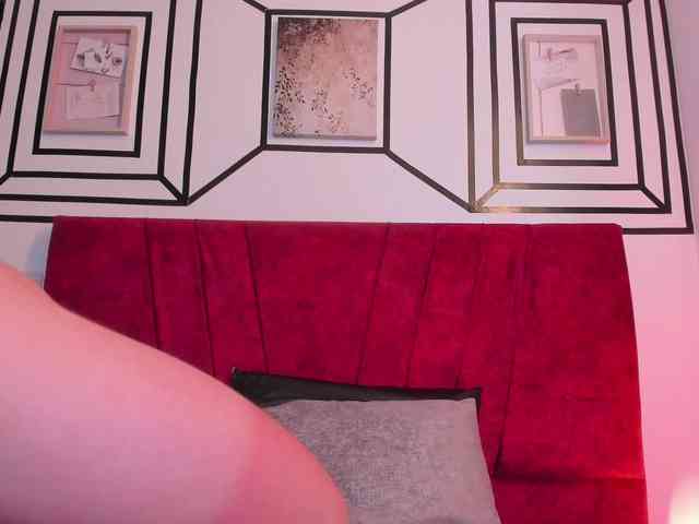 Camilla-Miller01 webcam