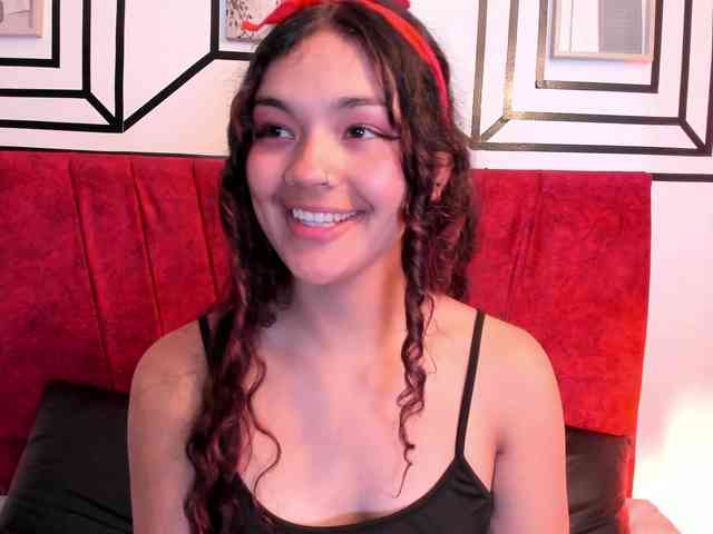 Camilla-Miller01 webcam