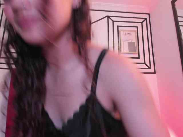 Camilla-Miller01 webcam