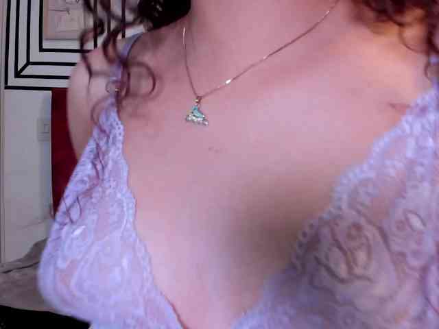 Camilla-Miller01 webcam