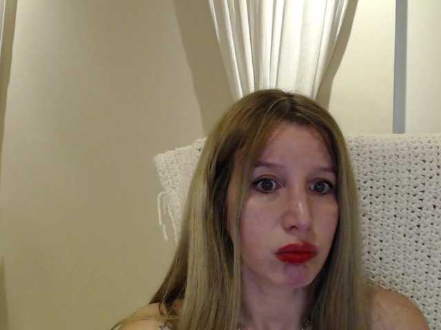 Sweet-Maga live webcam show