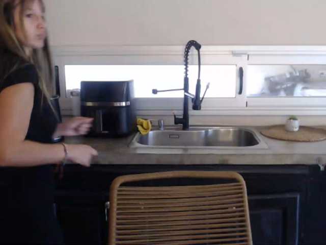 Sweet-Maga live cam on BongaCams