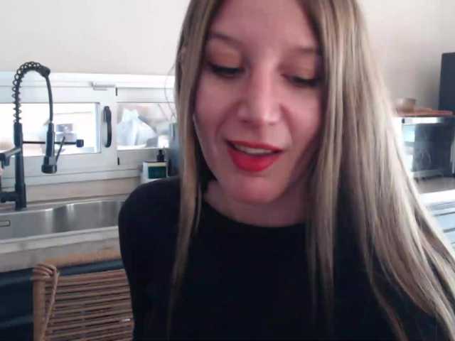 Sweet-Maga live cam on BongaCams
