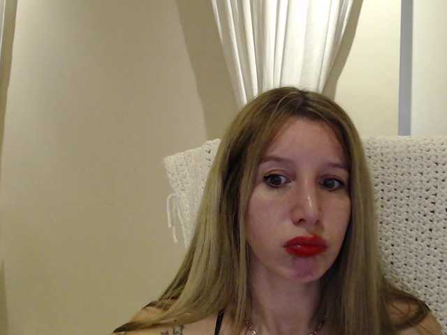 Sweet-Maga live webcam show