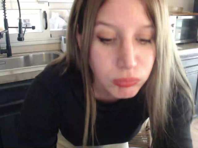 Sweet-Maga live cam on BongaCams