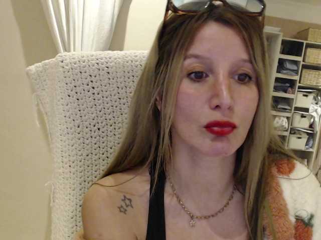 Sweet-Maga live cam on BongaCams