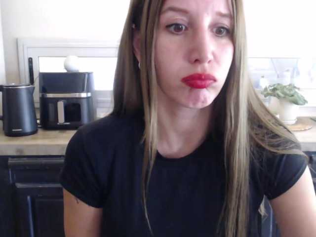 Sweet-Maga live cam on BongaCams