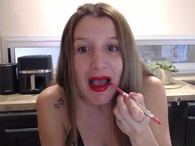 Sweet-Maga live cam on BongaCams