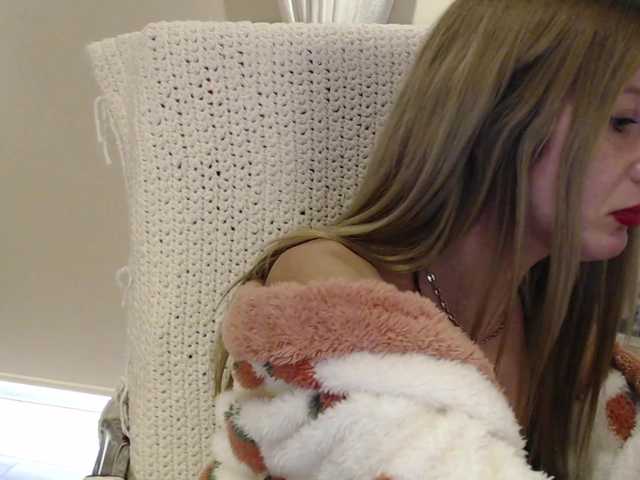 Sweet-Maga live webcam show