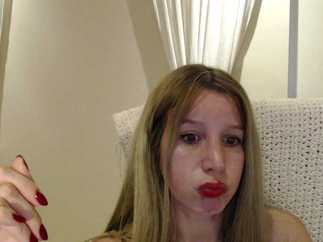 Sweet-Maga live webcam show