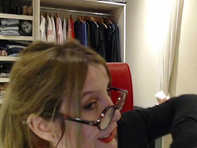 Sweet-Maga live cam on BongaCams