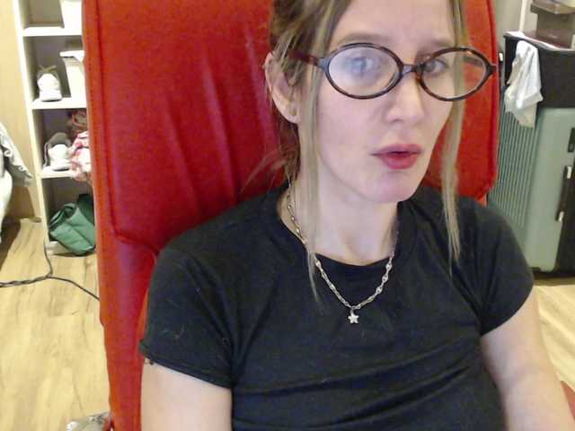 Sweet-Maga live cam on BongaCams
