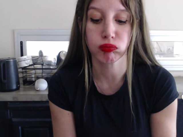 Sweet-Maga live cam on BongaCams