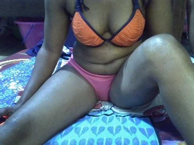 Ebonyass2 live cam on BongaCams