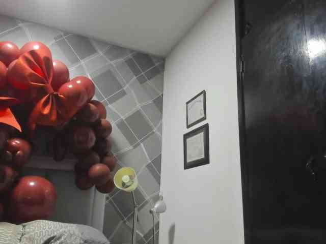 shantalanastasii... Live Webcam on BongaCams