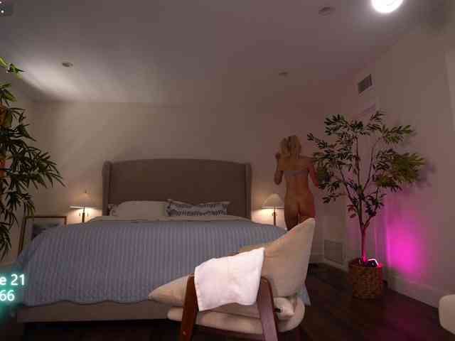 MsCindy webcam