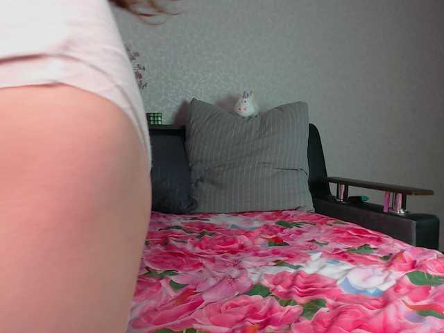 littleowlx Live Cam and Statistics on UnifiedCams
