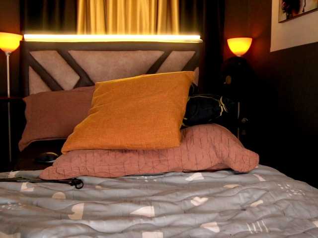 Emilyjhonson-1 live cam on BongaCams