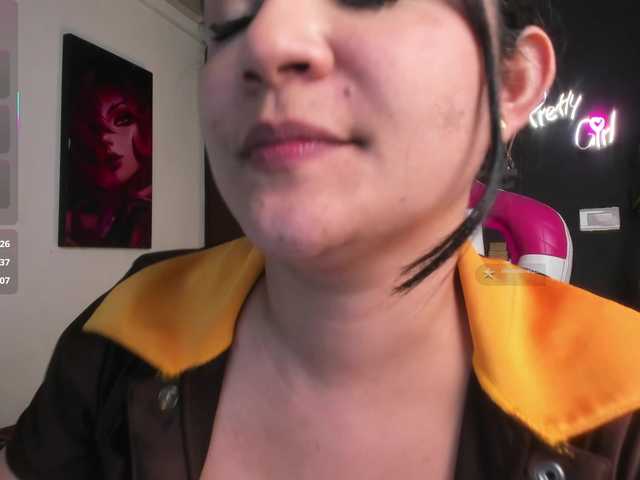 Emilyjhonson-1 live cam on BongaCams