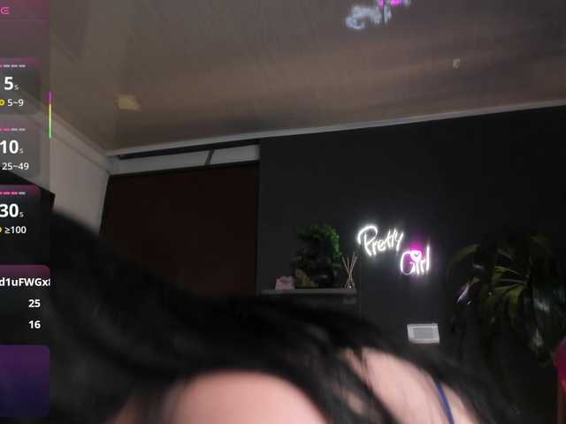 Emilyjhonson-1 live cam on BongaCams