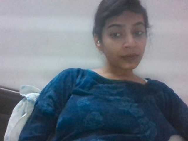 colourfulzany live cam on BongaCams
