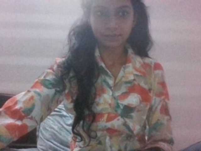 colourfulzany live cam on BongaCams