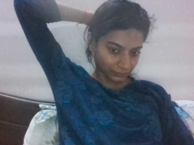 colourfulzany live cam on BongaCams