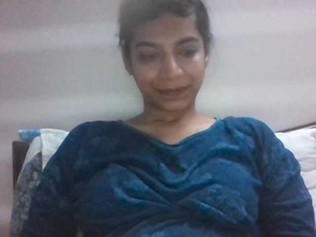 colourfulzany live cam on BongaCams