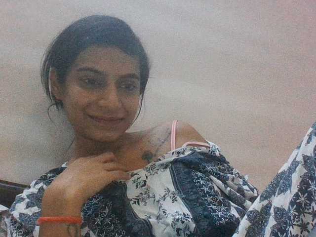 colourfulzany live cam on BongaCams